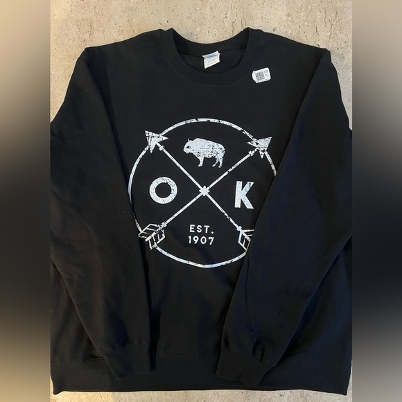 Port and Company Tops - Oklahoma Adventure EST 1907 Sweatshirt with Buffalo and Arrows Unisex Size XL